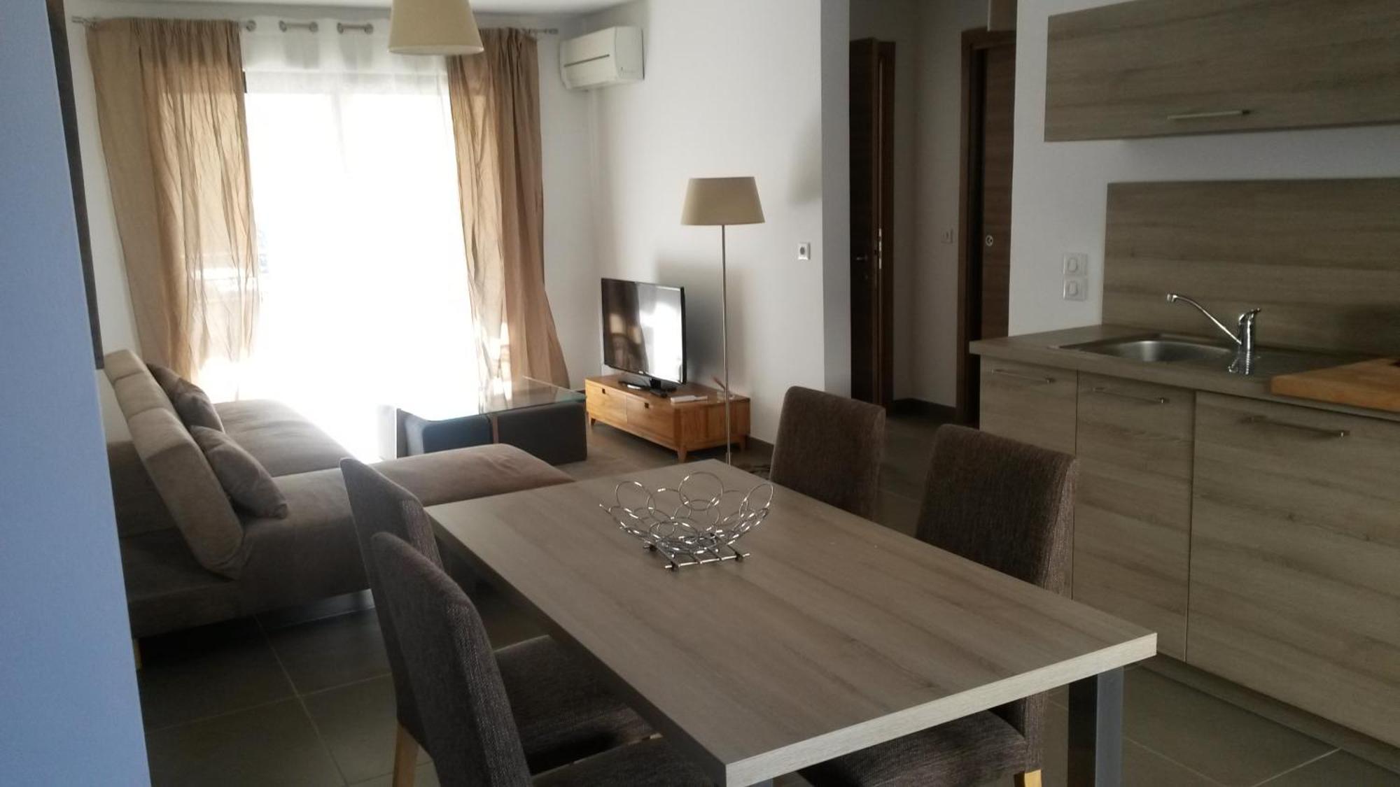 Porto-piano Apartment *